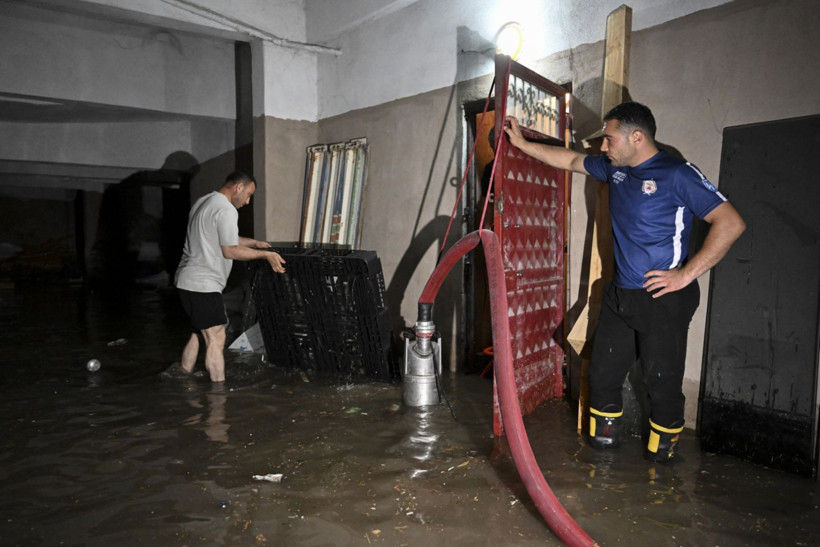 Meteoroloji uyarmıştı: Ankara'yı sağanak vurdu - Resim: 4