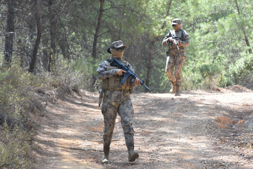 Özel Harekat'tan tam teçhizatlı orman devriyesi - Resim: 5