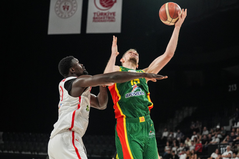 12 Dev Adam, Litvanya'ya farklı yenildi - Resim : 2