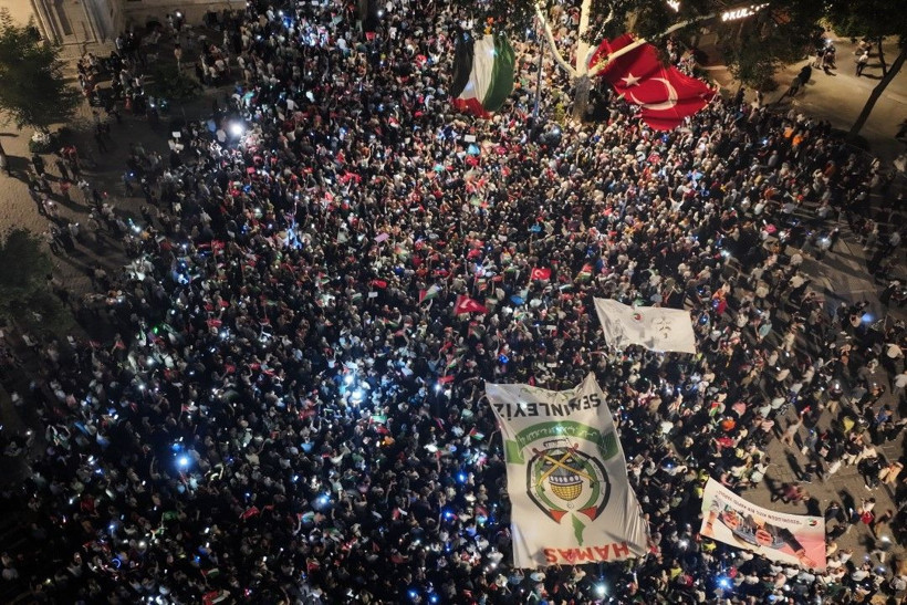 İstanbul'da binlerce kişiden Gazze yürüyüşü - Resim: 1