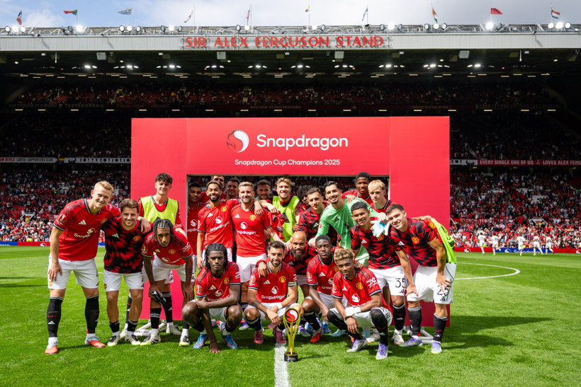 Altay Bayındır'dan kritik kurtarış: Manchester United kupaya uzandı - Resim : 1