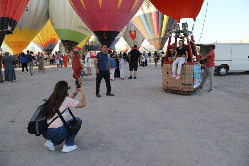 Kapadokya'da figürlü balonlar enfes görüntüler oluşturdu - Resim: 6
