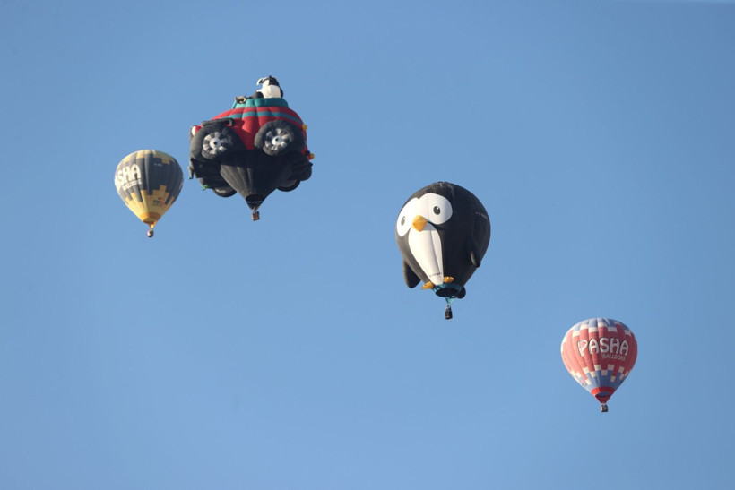 Kapadokya'da figürlü balonlar enfes görüntüler oluşturdu - Resim: 13