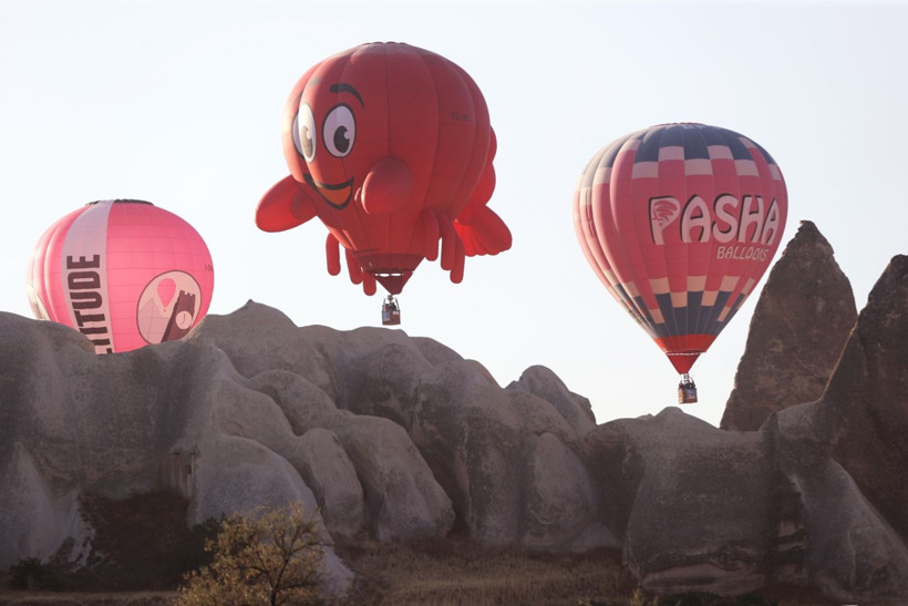 Kapadokya'da figürlü balonlar enfes görüntüler oluşturdu - Resim: 14