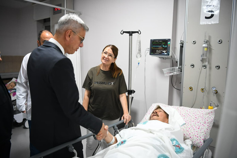 Sağlık Bakanı Memişoğlu'ndan deprem açıklaması - Resim : 1