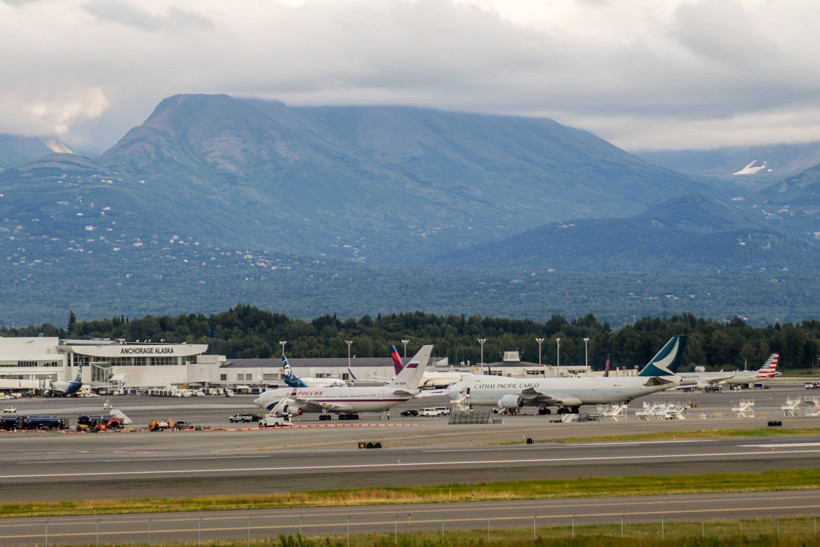 Lavrov Alaska'ya üzerinde 'SSCB' yazılı kazakla gitti - Resim : 2