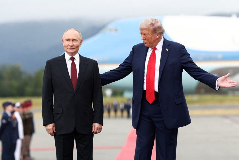 Trump ve Putin'in uçakları Alaska'ya indi: Barış çıkmazsa mutsuz olurum - Resim : 5