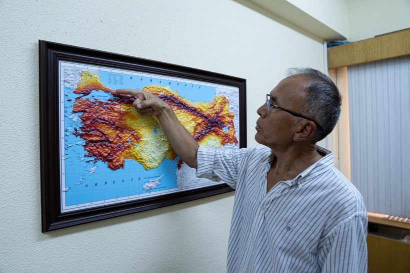 Türkiye, 17 Ağustos depreminden bu yana 448 bin kere sallandı - Resim : 1