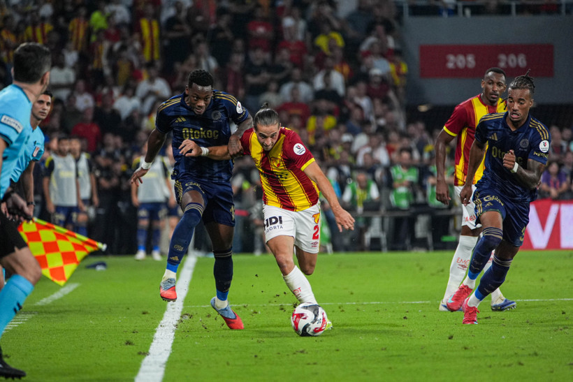 Üç kırmızı kart çıktı, 90+4'te penaltı kaçtı: Fenerbahçe fırsat tepti - Resim : 1