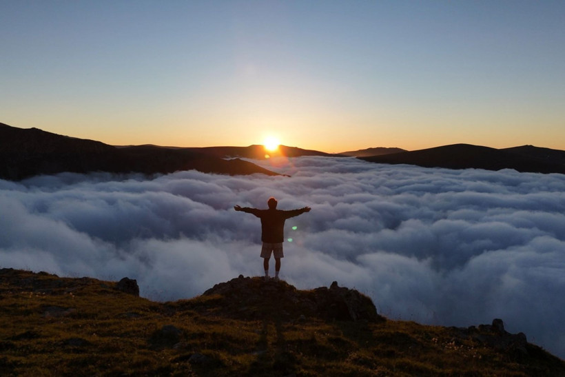 Gümüşhane’de gören mest oldu: Adeta bir sis denizi - Resim: 1