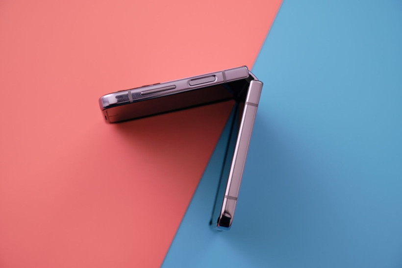 Akıllı telefon savaşlarında yeni perde: Katlanabilen modeller geri döndü - Resim: 1