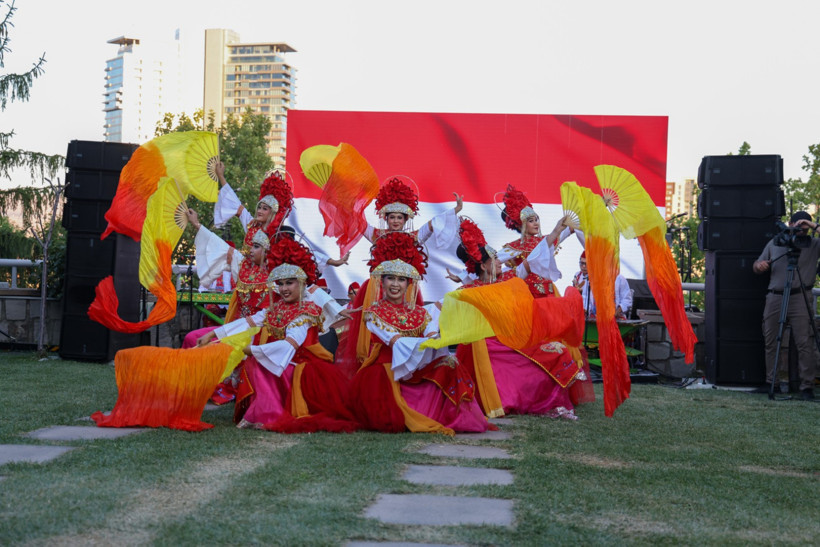 'Atatürk'ü kahraman olarak görüyoruz' - Resim : 2