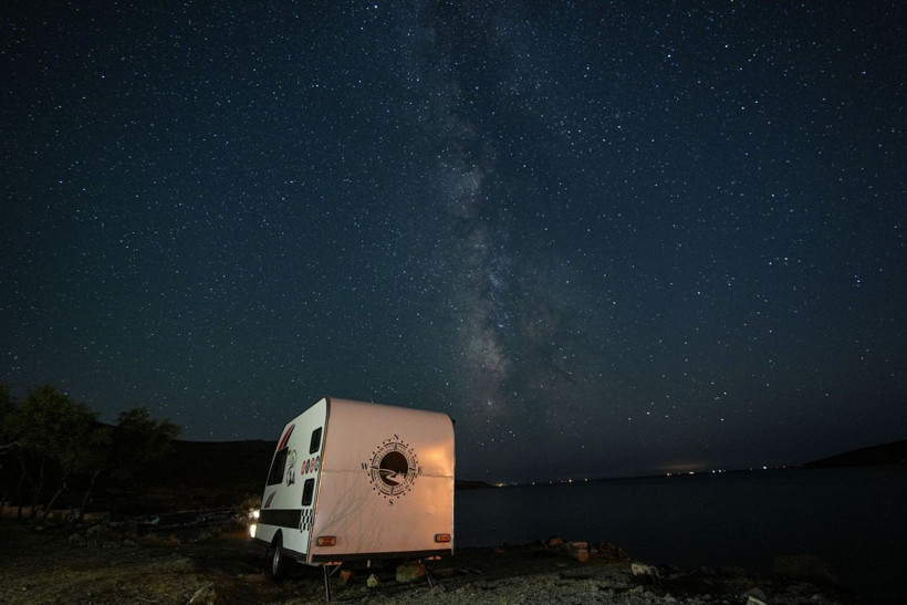 Samanyolu kadrajda... Gökyüzünde görsel şölen - Resim: 9
