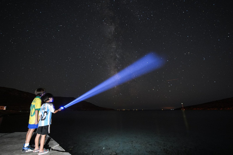 Samanyolu kadrajda... Gökyüzünde görsel şölen - Resim: 11