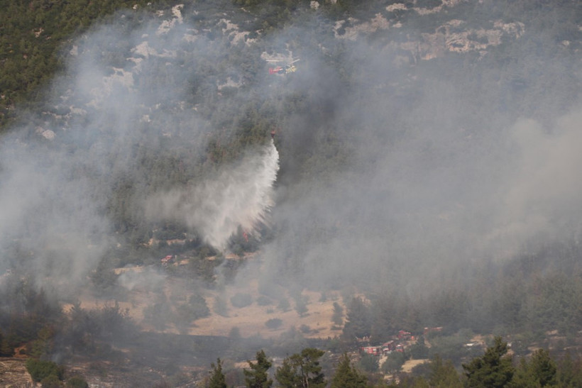 Pamukkale yanıyor! Havadan karadan müdahale başladı - Resim : 3