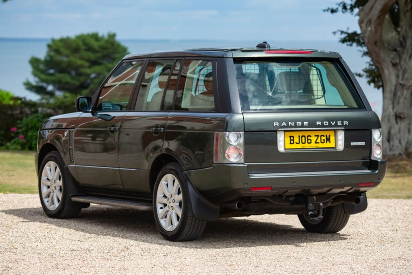 Kraliçeden 'temiz Range Rover': Rekor fiyata satıldı - Resim: 4