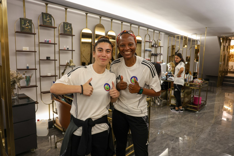 Şort giymeleri bile yasaktı... Yüksekovalı kadınlar Şampiyonlar Ligi yolunda - Resim : 2