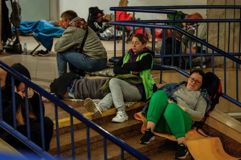 Uykusuz gece... Başkente gece boyu füze yağdı - Resim: 17