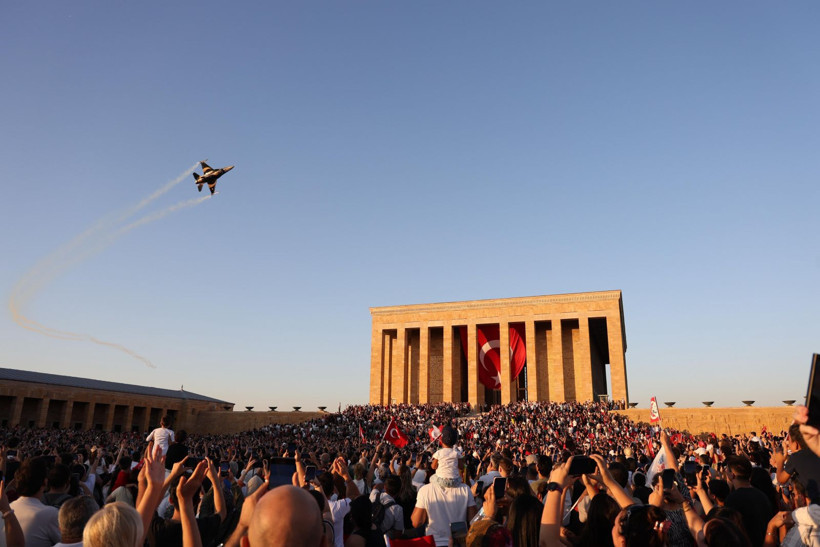Ata’nın huzurunda Zafer coşkusu - Resim: 1