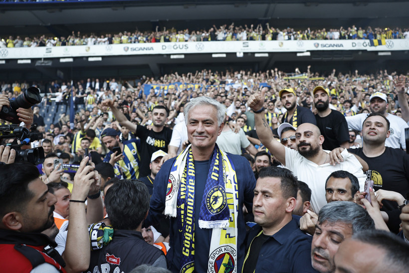 Mourinho, röportaj yapmadan İstanbul'dan ayrıldı: Portekiz'e uçtu - Resim : 3