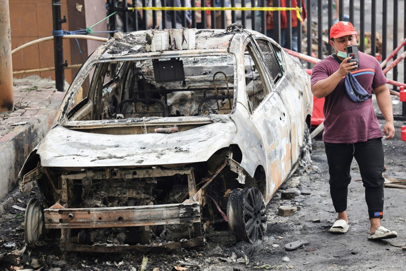 'Milletvekillerine maaş zammı' isyanı büyüyor... Belediye binası ateşe verildi - Resim: 3