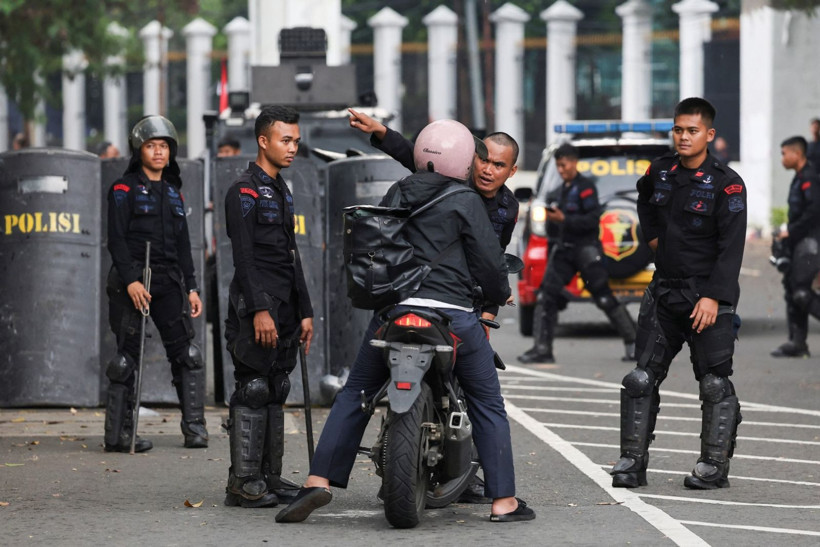 Protestolar etkili oldu, 'vekile kıyak' kararında geri adım atıldı - Resim: 2