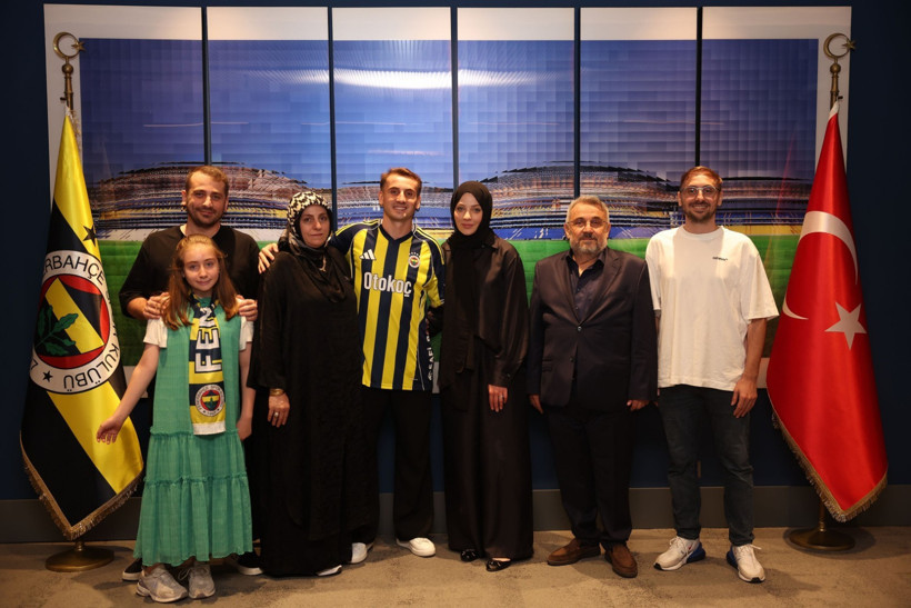 Kerem Aktürkoğlu, 'Türkiye'nin en şerefli kulübü' sözüne açıklık getirdi: 'Ali Koç beni aradı' - Resim : 1