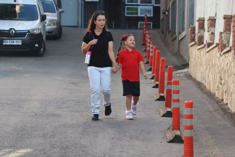 İlk zil çaldı: Şimdi okullu olduk - Resim: 2