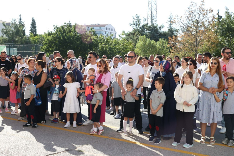 İlk zil çaldı: Şimdi okullu olduk - Resim: 7