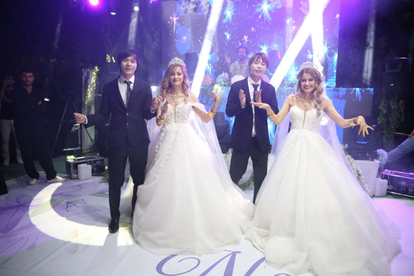 Kastamonulu içerik üreticisi ikizler, Tayvanlılarla evlendi - Resim: 2