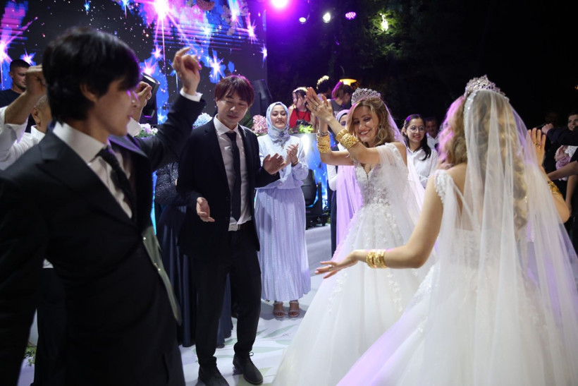 Kastamonulu içerik üreticisi ikizler, Tayvanlılarla evlendi - Resim: 14