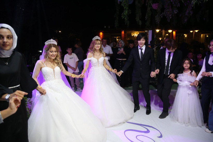 Kastamonulu içerik üreticisi ikizler, Tayvanlılarla evlendi - Resim: 15