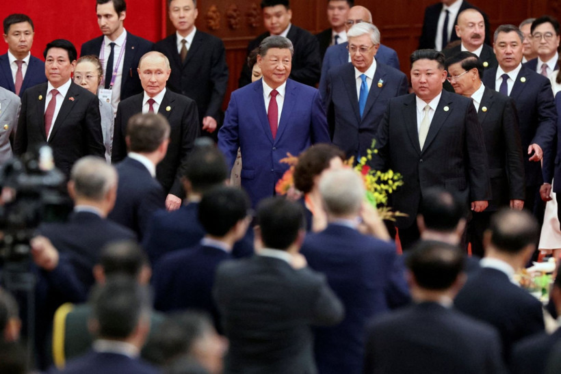 Tarihi törene kadın ayarı: Kim Jong Un'un melekleri - Resim: 1