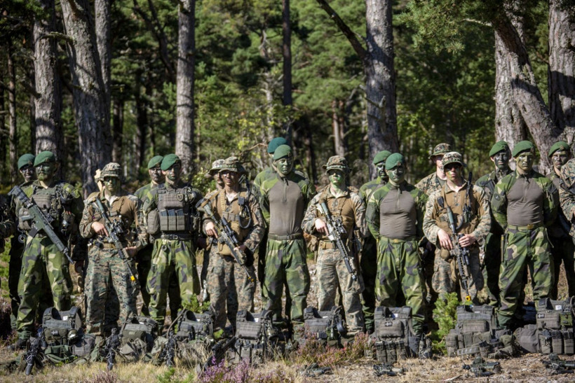 Tarafsızlığın bittiği yer: 2. Dünya Savaşı'nı andıran kareler... - Resim: 2