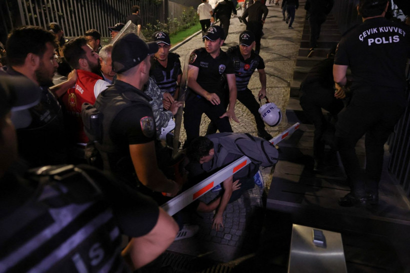 Fotoğraflarla CHP'ye abluka - Resim: 14