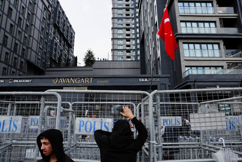 Fotoğraflarla CHP'ye abluka - Resim: 2