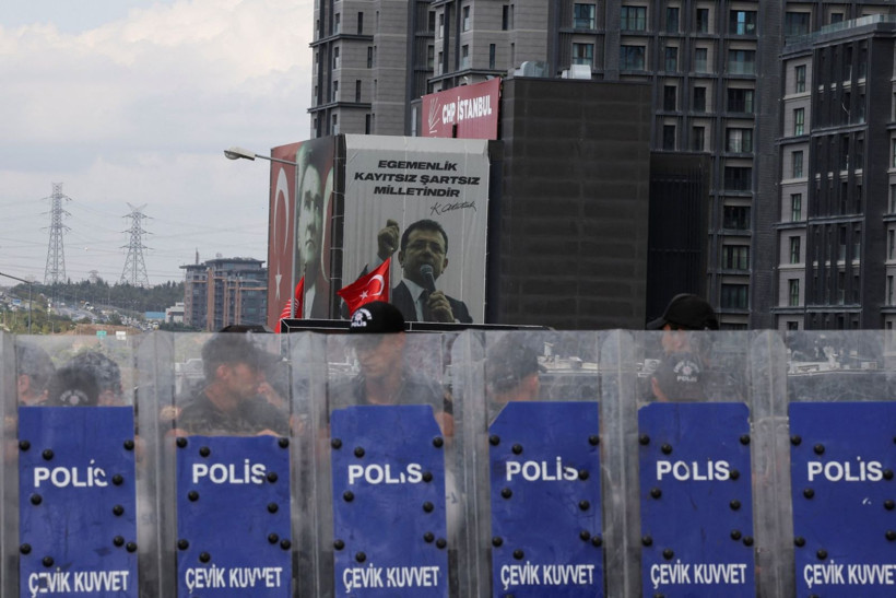 Fotoğraflarla CHP'ye abluka - Resim: 18