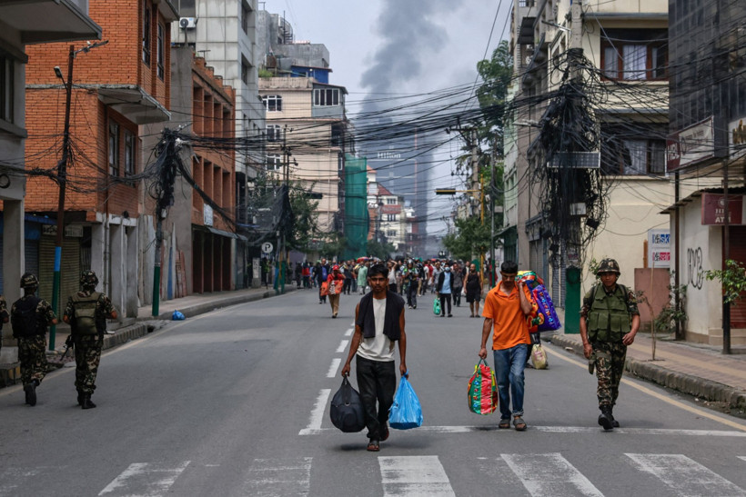 Nepal'de ordu sokakta, Z kuşağı onu istiyor - Resim : 1