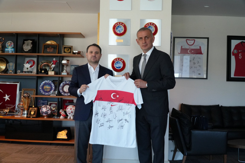 Akın Gürlek'ten İbrahim Hacıosmanoğlu'na ziyaret - Resim : 1