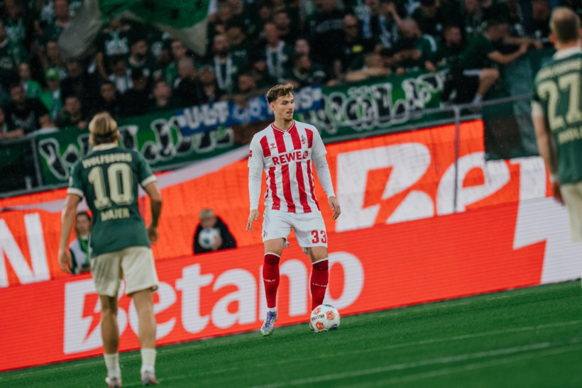 Bundesliga'da çılgın maç: 90'dan sonra 3 gol oldu - Resim : 1