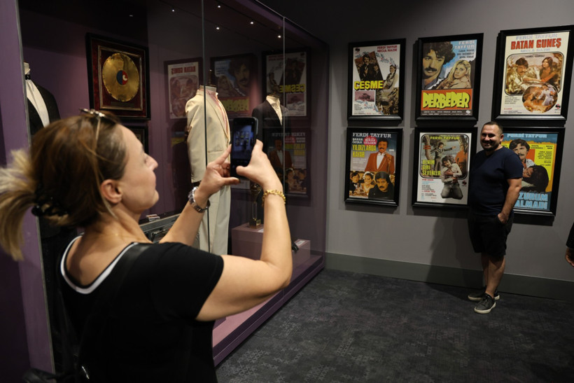 Adana'da "Ferdi Tayfur Müzesi" açıldı - Resim : 1