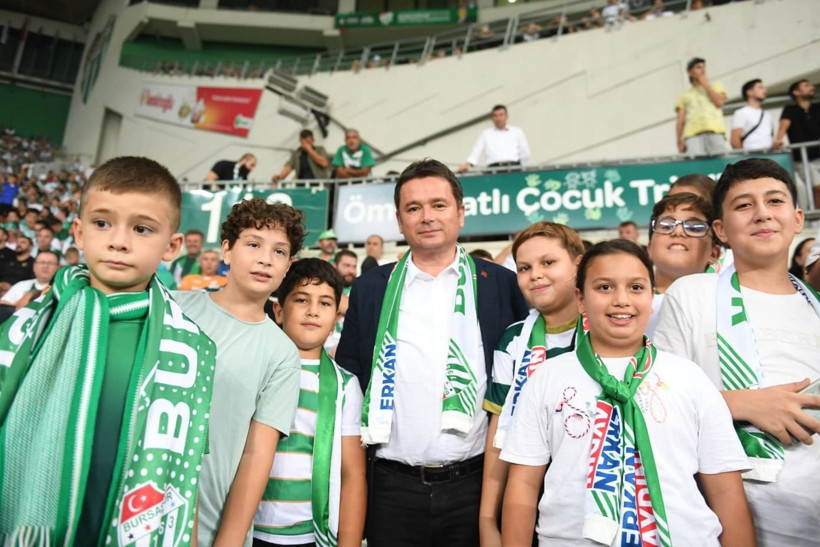 Bursaspor maçı onlara bayram oldu: İlk maç, ilk galibiyet, ilk tezahürat - Resim: 5