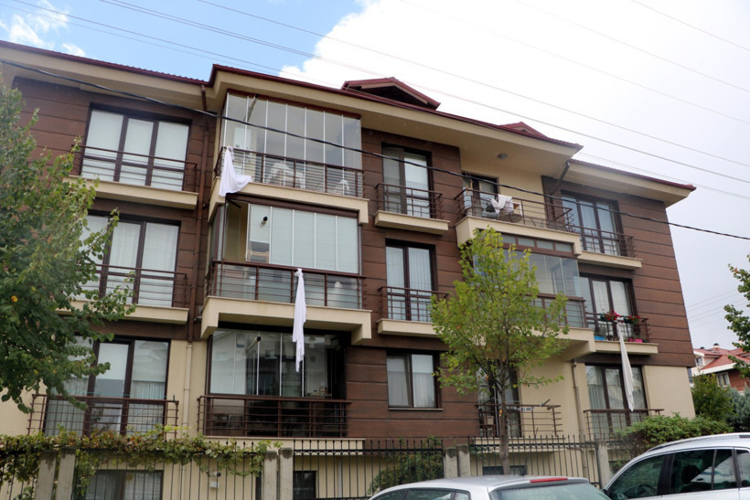 Dava öncesi çarşafları sarkıttılar - Resim : 1