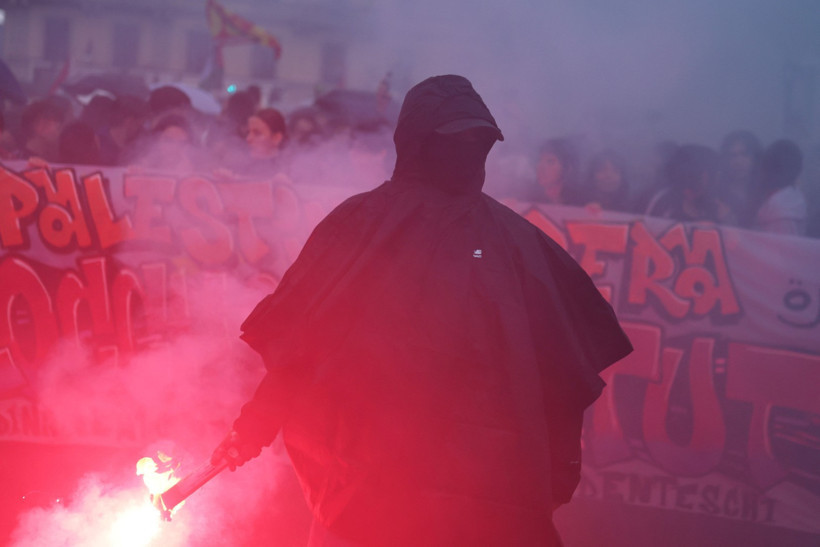 İtalya'da Gazze grevi: Ulaşım durdu, limanlar kapatıldı - Resim : 1
