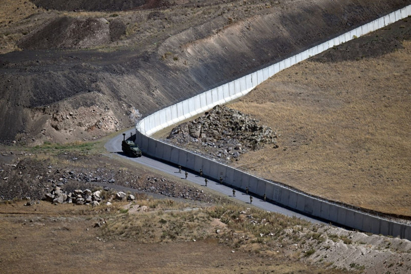 İran sınırındaki duvar 200 kilometreyi aştı - Resim: 6