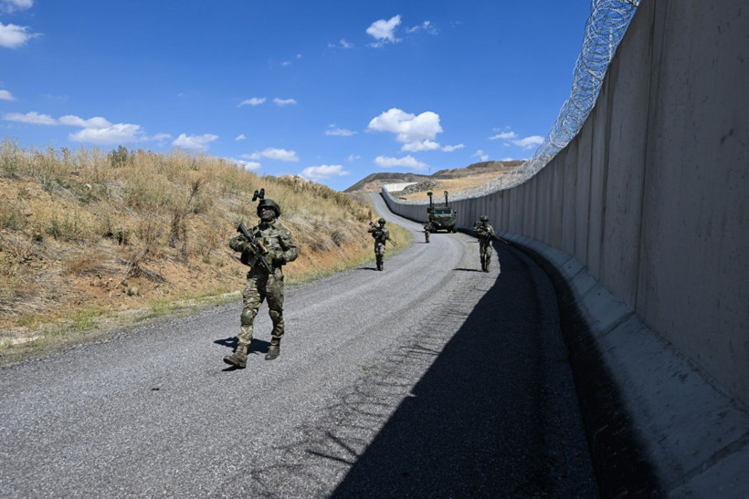 İran sınırındaki duvar 200 kilometreyi aştı - Resim: 14