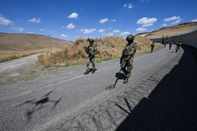 İran sınırındaki duvar 200 kilometreyi aştı - Resim: 15