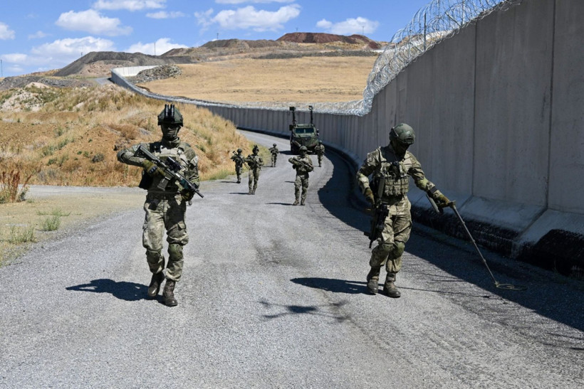 İran sınırındaki duvar 200 kilometreyi aştı - Resim: 16