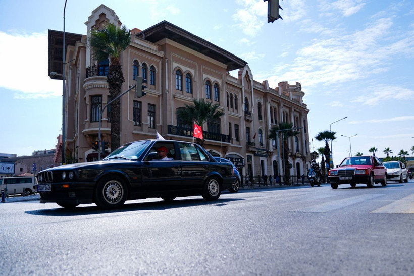 'Seçkin Beyefendiler' gaza bastı - Resim: 3