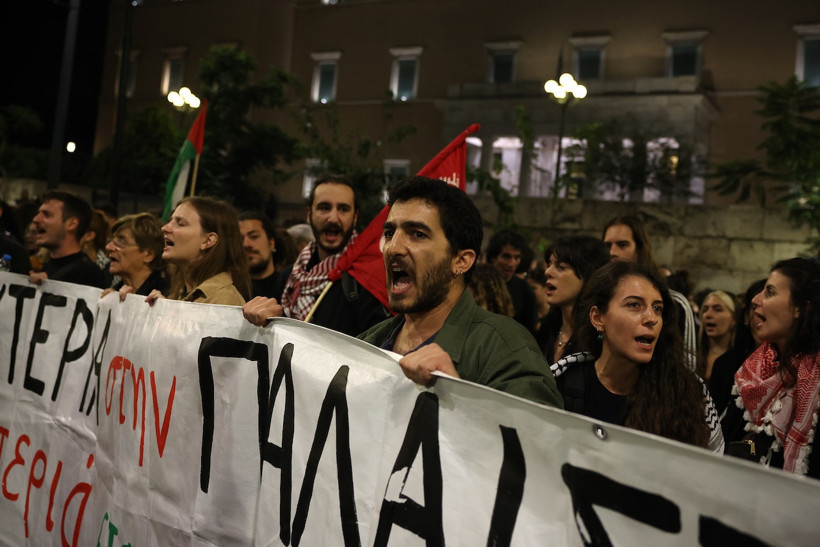 Dünya İsrail'e karşı ayağa kalktı - Resim : 3